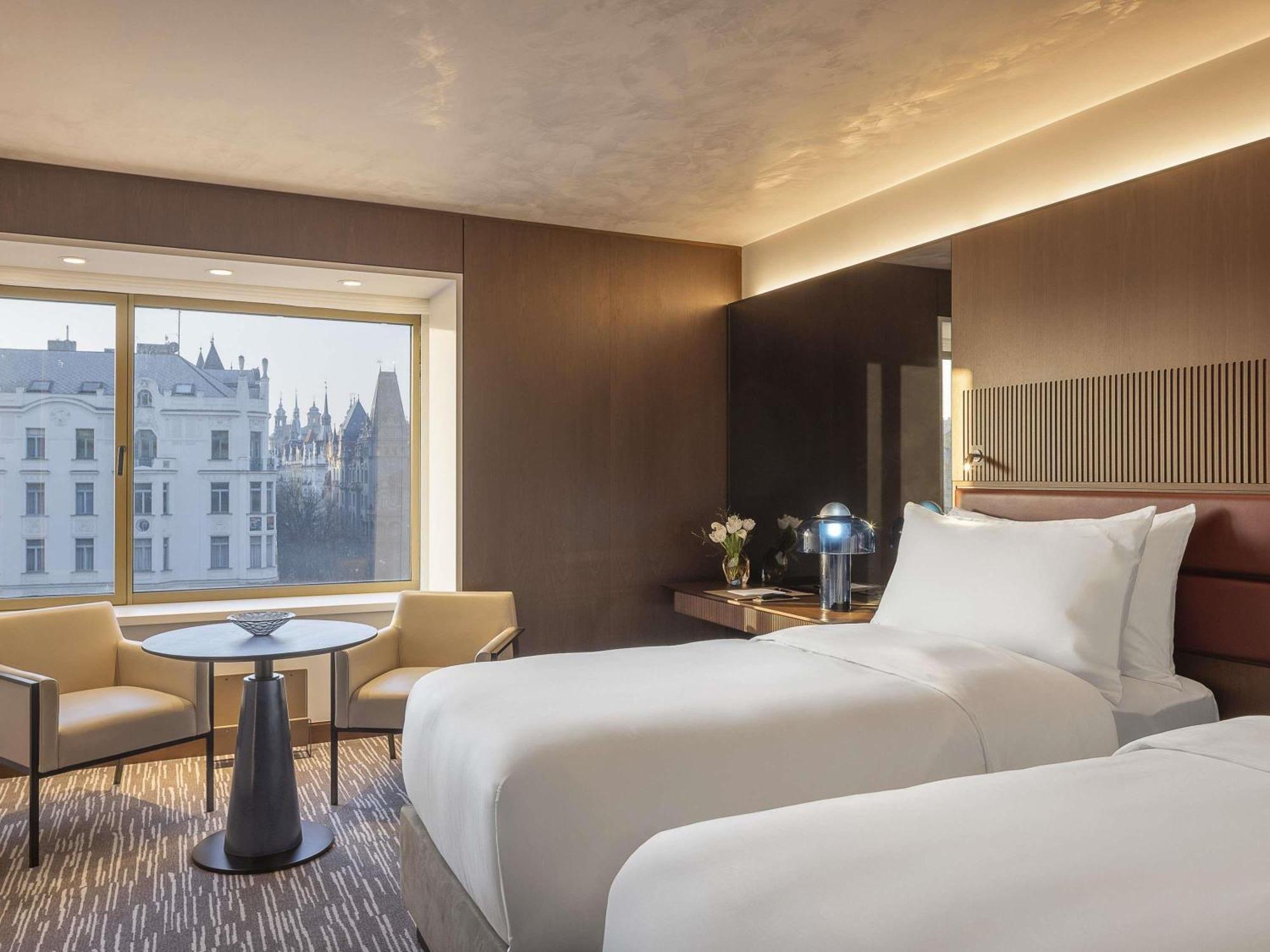 Camera Fairmont Gold Signature Doppia con Letti Singoli e Accesso al Lounge